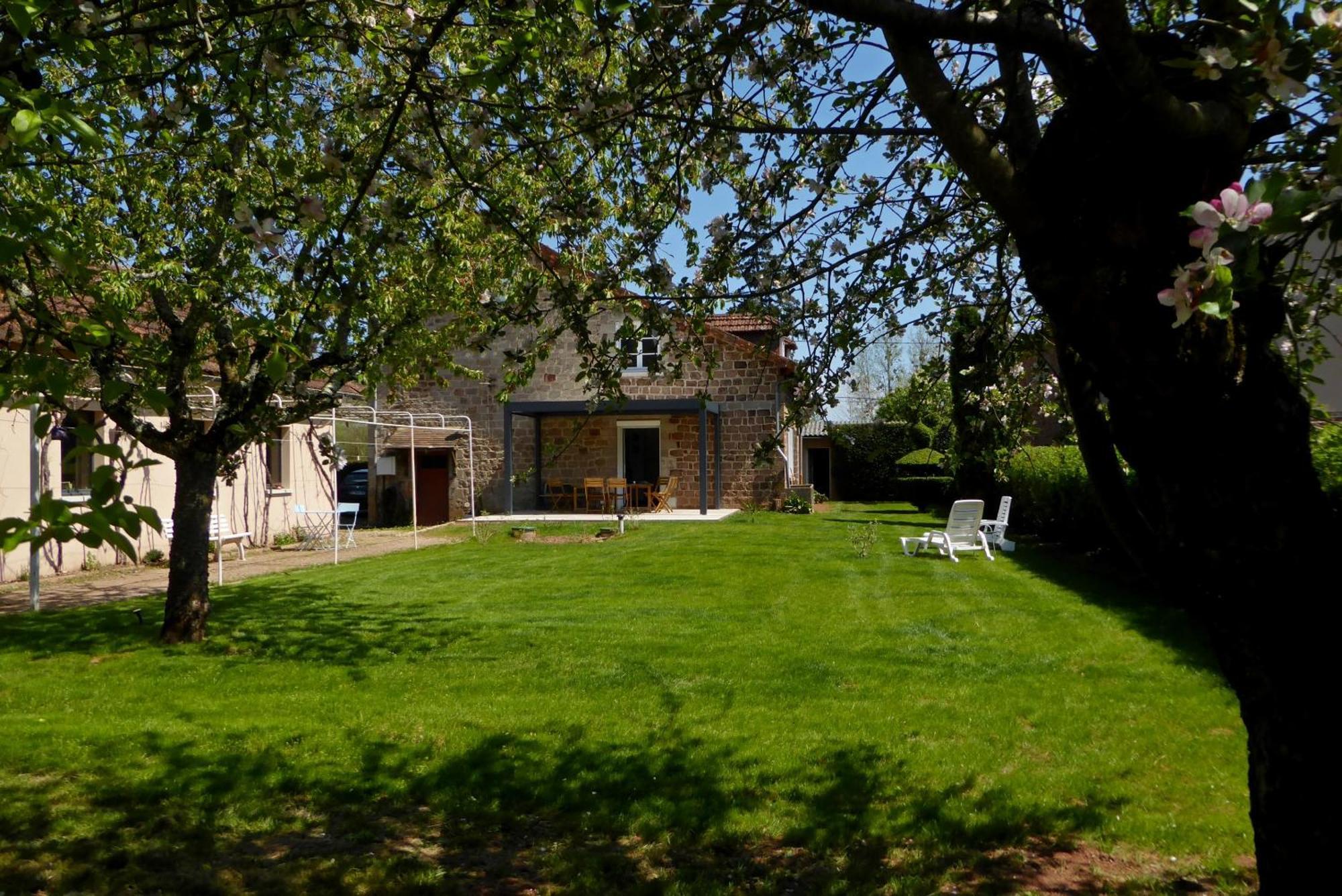 L'Oustal Des Bons Vivants Conques-en-Rouergue Ngoại thất bức ảnh